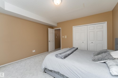 520 Pardee Bay, Edmonton, AB 
