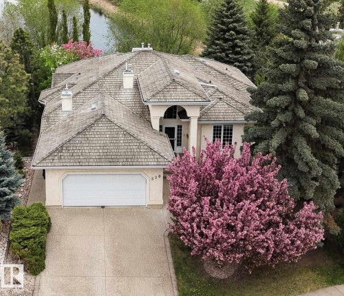 520 Pardee Bay, Edmonton, AB 