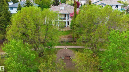 520 Pardee Bay, Edmonton, AB 