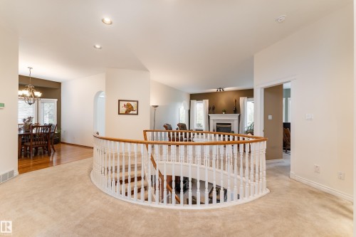 520 Pardee Bay, Edmonton, AB 
