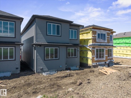 792 Bank Dr, Leduc, AB 