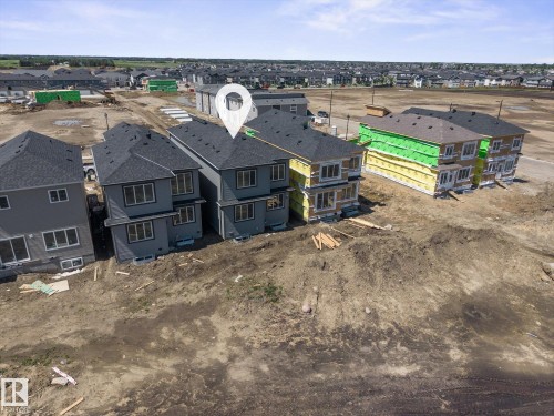 792 Bank Dr, Leduc, AB 
