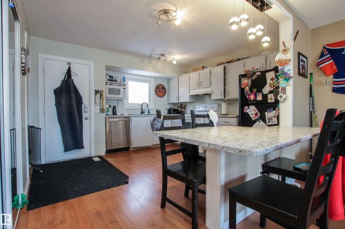 2415 49A Street, Edmonton, AB 