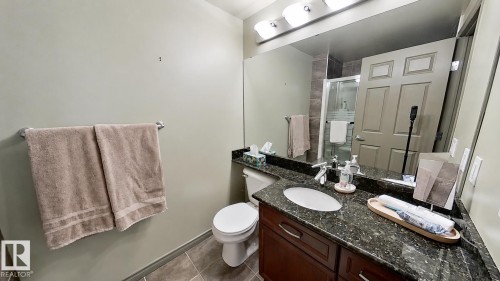 610 10303 111 Street, Edmonton, AB - Indoor Photo Showing Bathroom