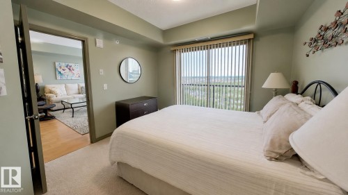 610 10303 111 Street, Edmonton, AB - Indoor Photo Showing Bedroom