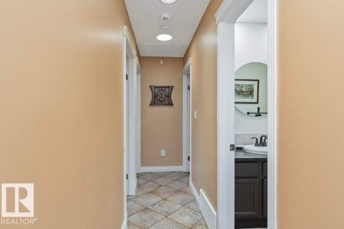 149 Greenoch Crescent, Edmonton, AB 