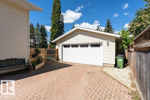 149 Greenoch Crescent, Edmonton, AB 