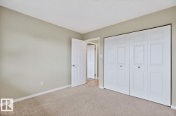 Flex room ideal as a 2nd bedroom &/or home office/Den - 