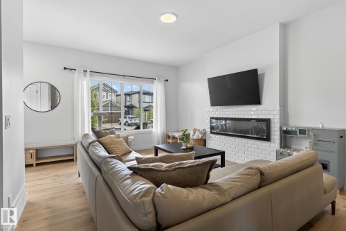 19334 26A Avenue, Edmonton, AB 