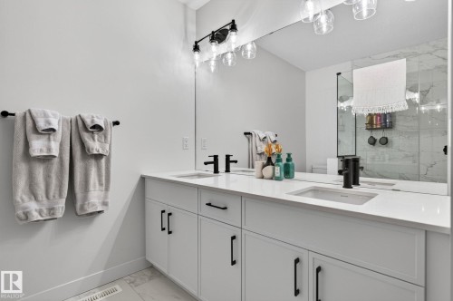19334 26A Avenue, Edmonton, AB 