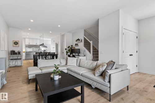 19334 26A Avenue, Edmonton, AB 