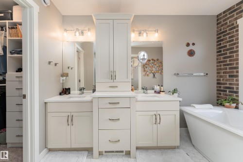 3468 Cameron Heights Cove, Edmonton, AB 