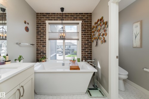 3468 Cameron Heights Cove, Edmonton, AB 