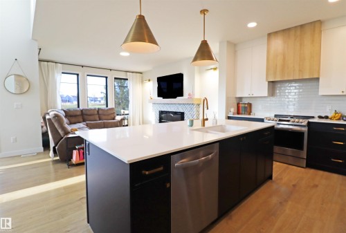 Open-concept living space. - 100 Graybriar Drive, Stony Plain, AB - Indoor Photo Showing Kitchen