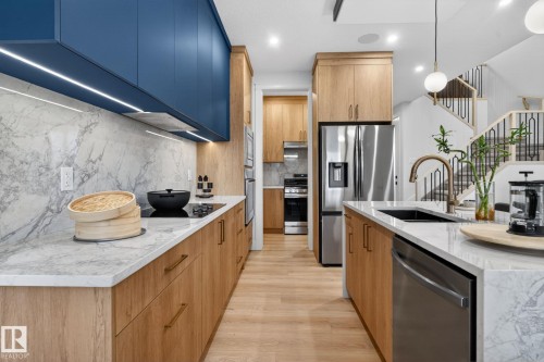 1707 47 Street, Edmonton, AB 