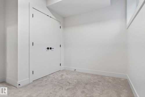 1707 47 Street, Edmonton, AB 