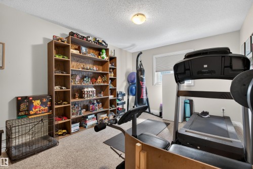 16528 132 Street, Edmonton, AB 