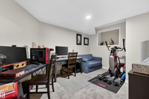16528 132 Street, Edmonton, AB 