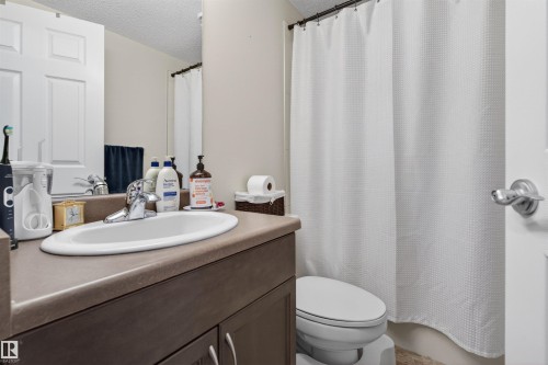 16528 132 Street, Edmonton, AB 