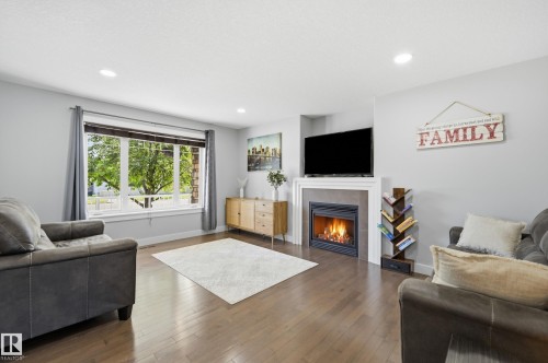 148 Allard Way, Fort Saskatchewan, AB 