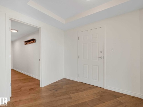 Entrance foyer - 902 10108 125 Street, Edmonton, AB 