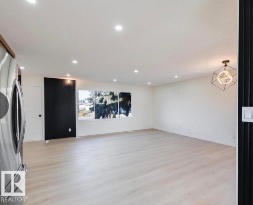 Living room - 11911 133 Avenue, Edmonton, AB 