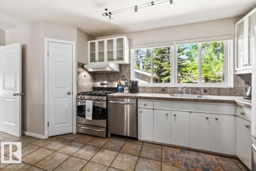 15022 85 Avenue, Edmonton, AB 