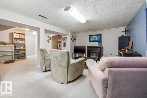 15022 85 Avenue, Edmonton, AB 
