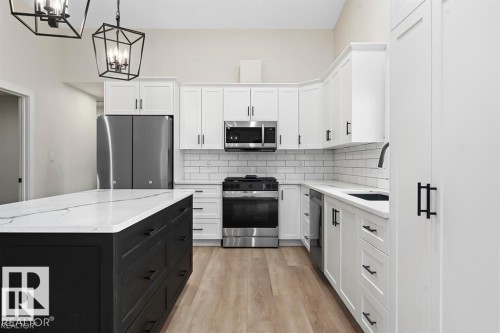 303 Fundy Way, Cold Lake, AB - Indoor Photo Showing Kitchen With Upgraded Kitchen