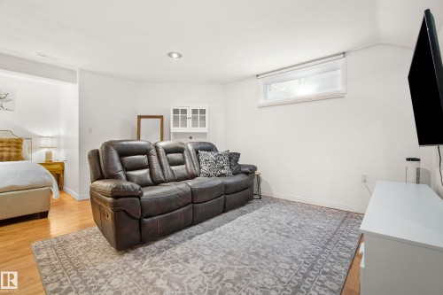 11256 10 Avenue, Edmonton, AB 