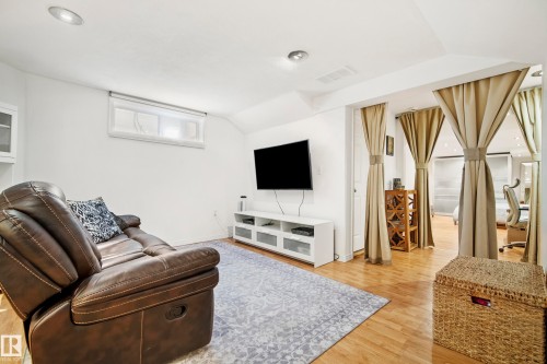 11256 10 Avenue, Edmonton, AB 