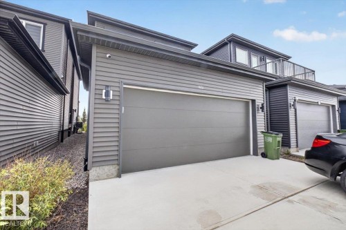 8090 Kiriak Link, Edmonton, AB 