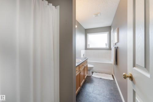186 Foxboro Landing, Sherwood Park, AB 