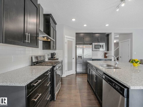 13755 166 Avenue, Edmonton, AB - Indoor Photo Showing Kitchen With Stainless Steel Kitchen With Double Sink With Upgraded Kitchen