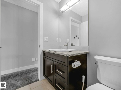 13755 166 Avenue, Edmonton, AB - Indoor Photo Showing Bathroom