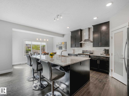 13755 166 Avenue, Edmonton, AB - Indoor Photo Showing Kitchen With Upgraded Kitchen