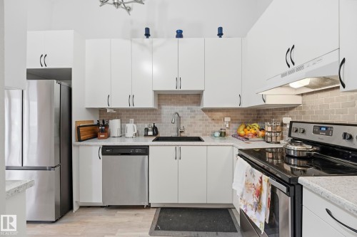 7303 180 Street, Edmonton, AB 