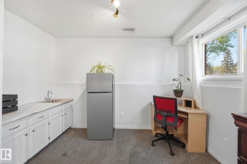 7303 180 Street, Edmonton, AB 