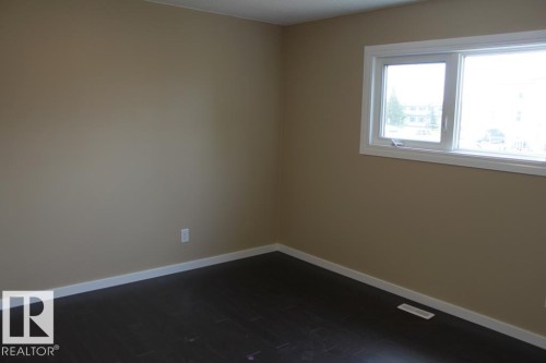 5211 53 Avenue, Tofield, AB - Indoor Photo Showing Other Room