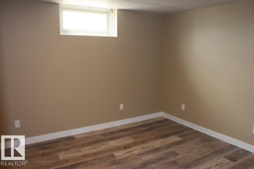 5211 53 Avenue, Tofield, AB - Indoor Photo Showing Other Room