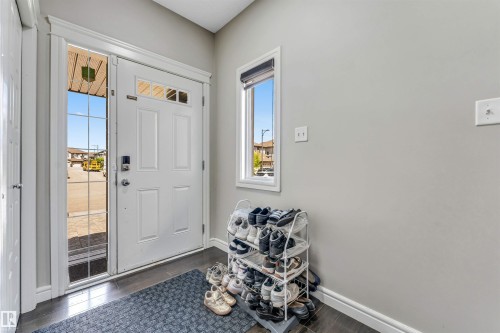 2903 16 Ave, Edmonton, AB 