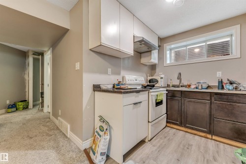 2903 16 Ave, Edmonton, AB 