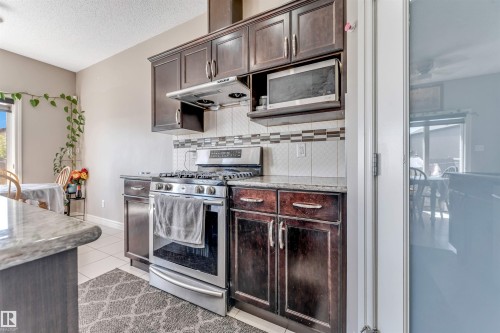 2903 16 Ave, Edmonton, AB 
