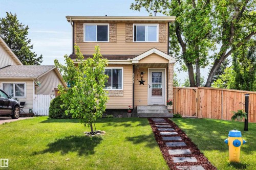 4551 33A Avenue, Edmonton, AB 