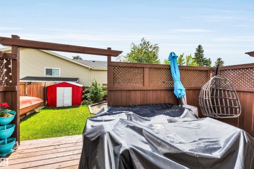 4551 33A Avenue, Edmonton, AB 