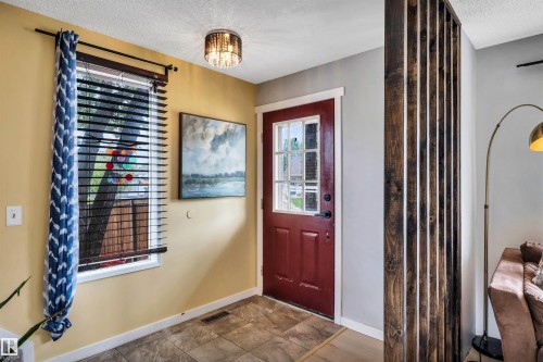 4551 33A Avenue, Edmonton, AB 