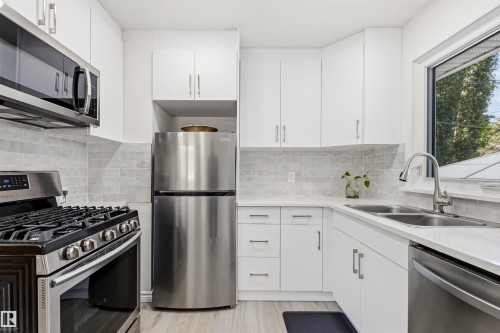 8708 89 Avenue, Edmonton, AB 