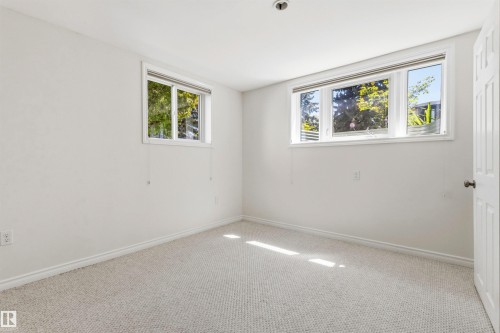 8708 89 Avenue, Edmonton, AB 