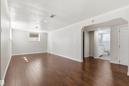 8708 89 Avenue, Edmonton, AB 