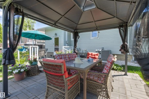 8708 89 Avenue, Edmonton, AB 